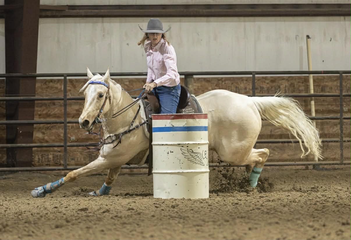 Margaret Jones riding Ima Famous Girl